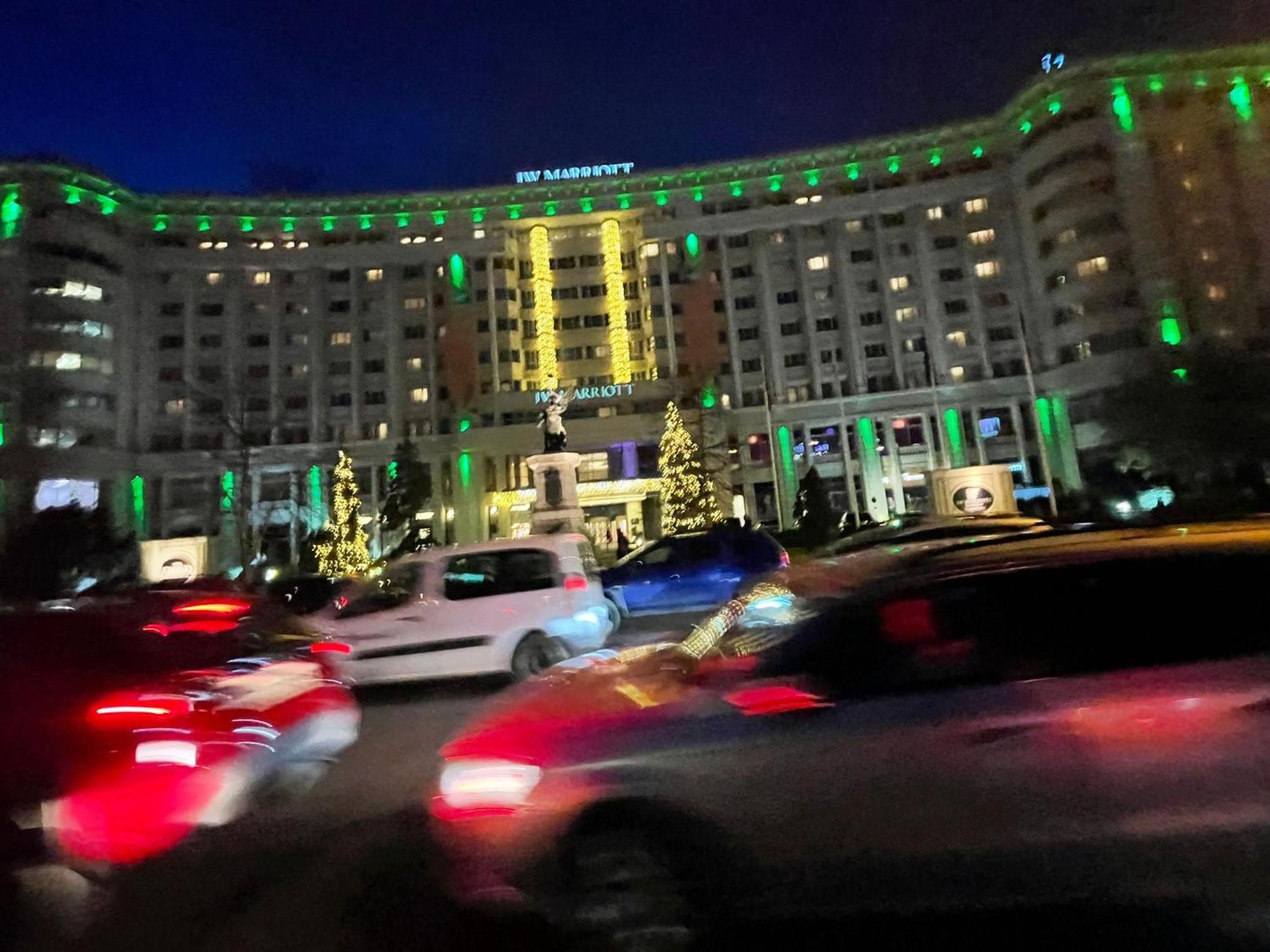 Apartament Zona Marriott-Palatul Parlamentului Bucureşti Exterior foto